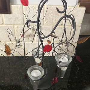 Iron candles holder